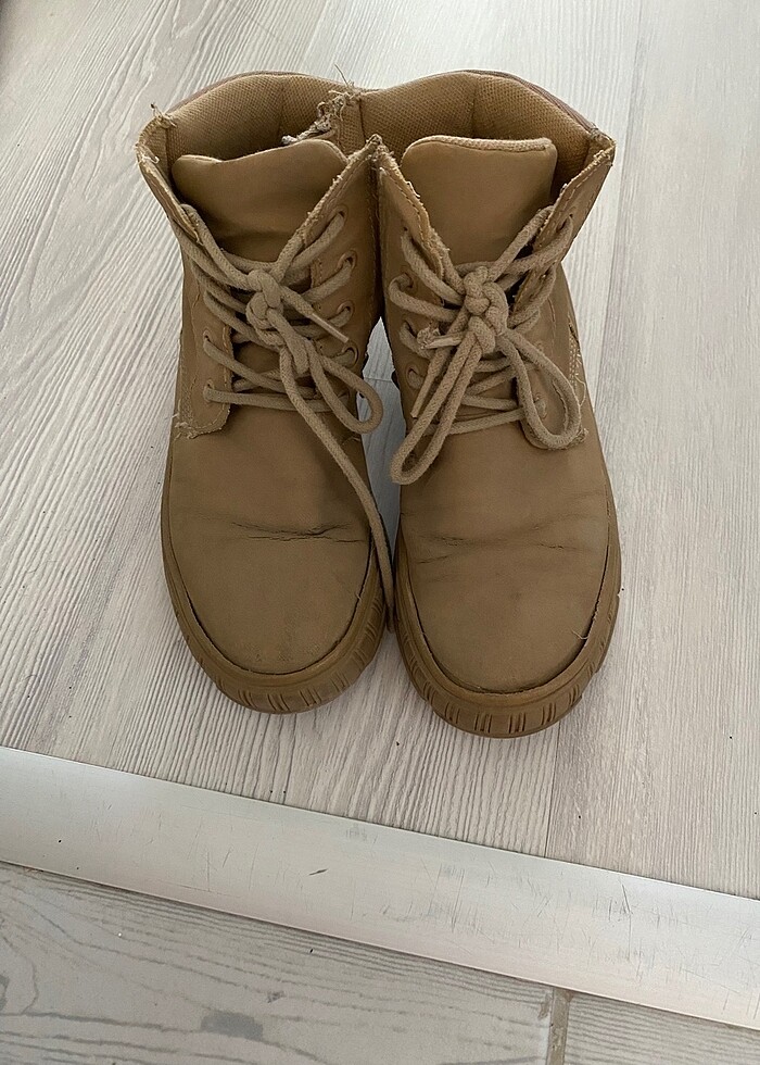 Erkek çocuk bot - Görsel 2