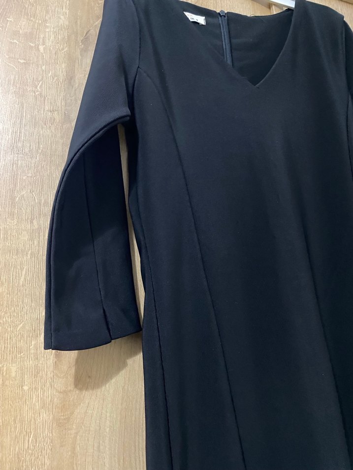 Uzun Kollu Siyah V Yakalı Uzun Elbise - Görsel 3