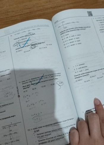 Beden AYT Kimya 3D Soru Bankası