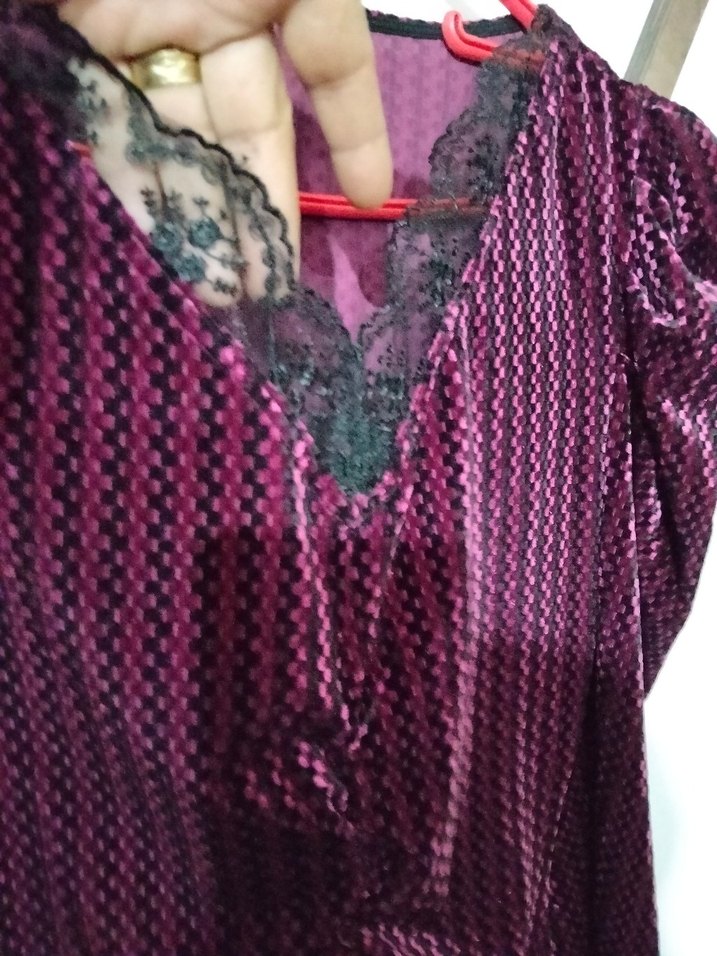 Bordo kadife V Yakalı - Görsel 3