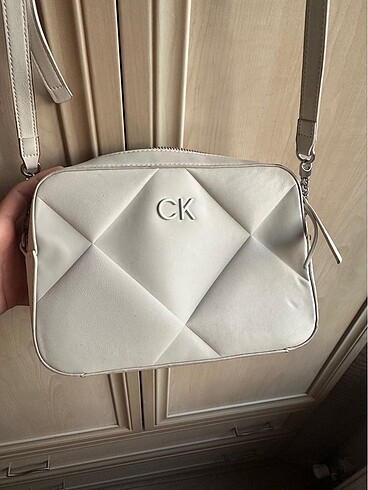 Calvin Klein CALVIN KLEIN ORJİNAL YENİ SEZON EKRU ÇANTA