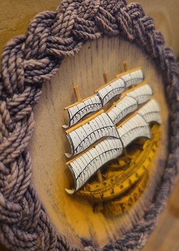 Altın Renkli Vintage Bodrum Rozeti - Görsel 3