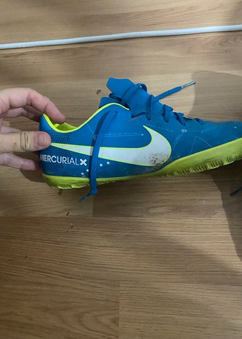 35 Beden Mavi Erkek Futbol Ayakkabısı Velcro Detaylı