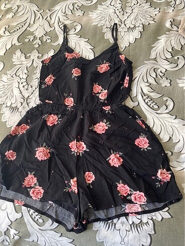 32 Beden siyah Renk H&M cepli mini tulum