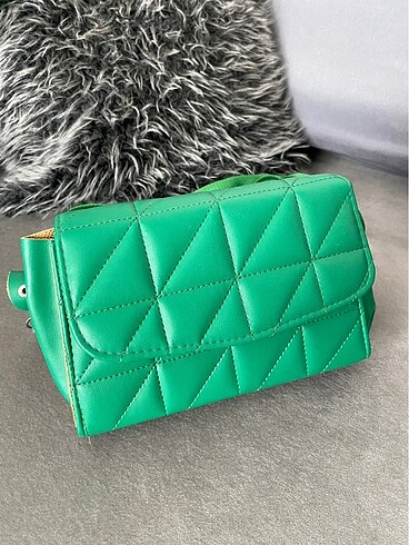 Beden ZARA MODEL KOL ÇANTASI