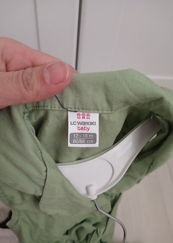 Kız Çocuk Yeşil Keten Düğmeli Yelek - Görsel 3