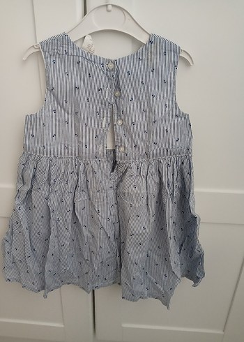 Nakışlı, fırfırlı, kolsuz kız elbisesi - Görsel 2