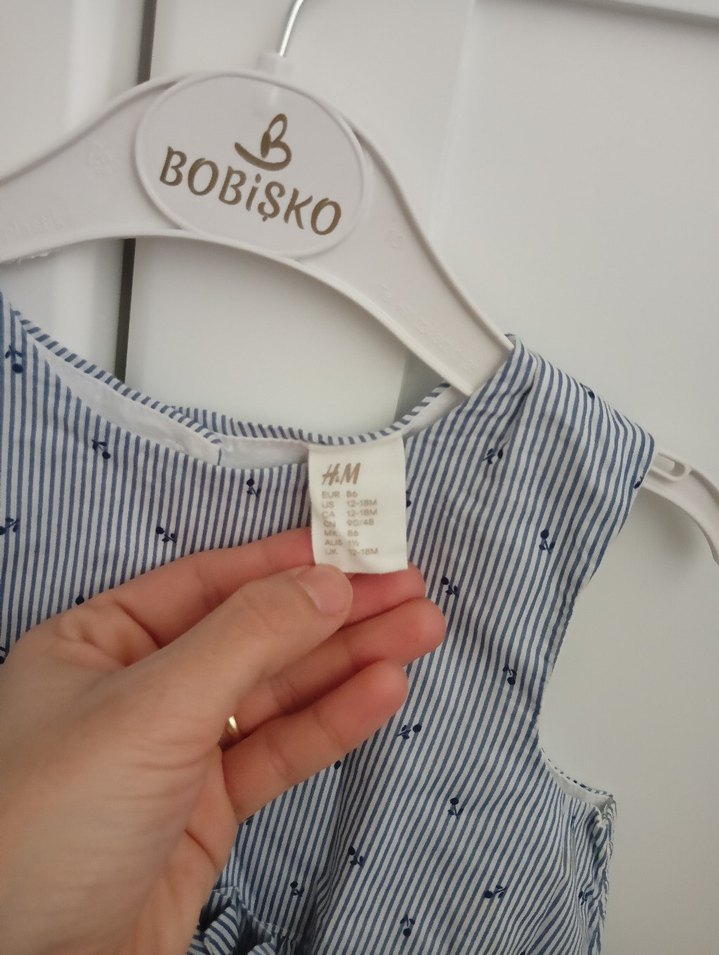 Nakışlı, fırfırlı, kolsuz kız elbisesi - Görsel 3