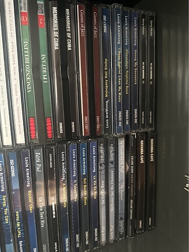 CD koleksiyonu dünya klasikleri