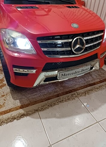 Beden kırmızı Renk Akülü araba