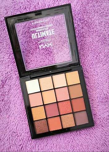 NYX FAR PALETİ