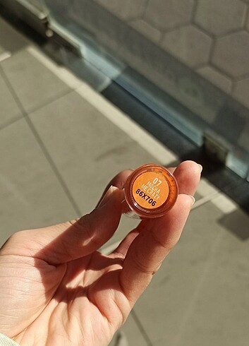 Beden Nyx 07 mocha me crazy gloss