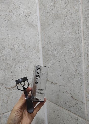 Dior Siyah Kirpik Kıvırıcı - Görsel 5