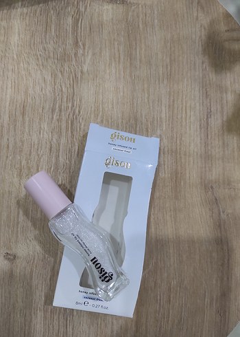 Gisou Beyaz Pastel Dudak Parlatıcısı - Görsel 4