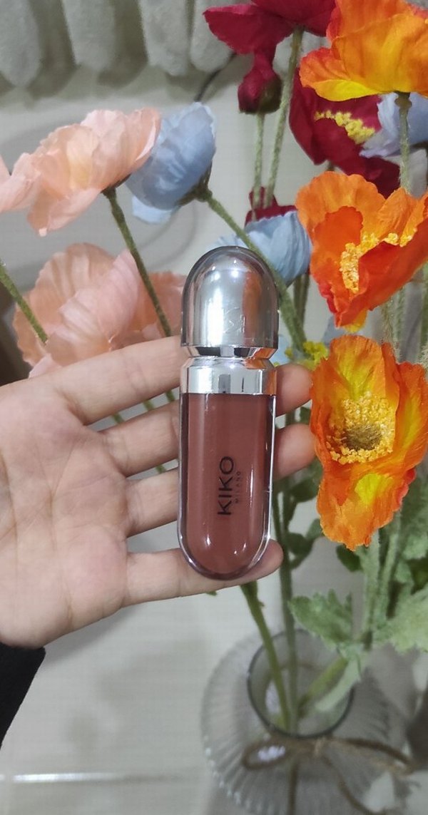 KIKO Milano 3D Hydra Lipgloss Parlak Bej dudak parlatıcısı - Görsel 3