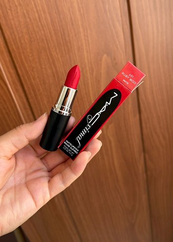 Mac ruby woo mat ruj 691