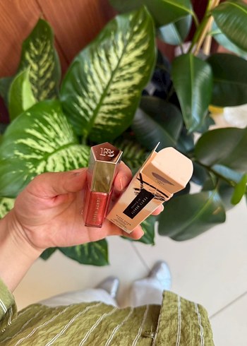 Fenty Beauty Fenty fussy 02 gloss