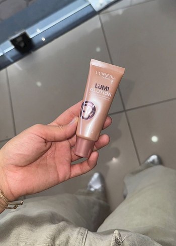  Beden Renk L'Oreal Lumi Glotion 102