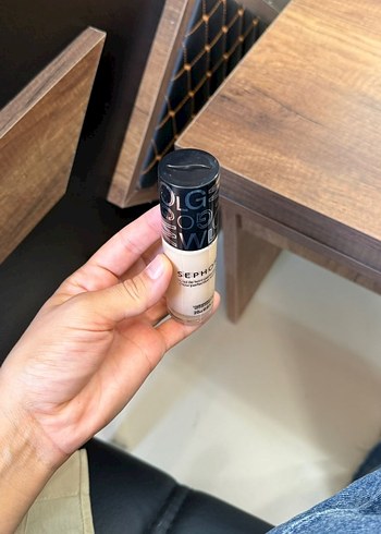Sephora Sephora Glow Likit Fondöten Açık Bej