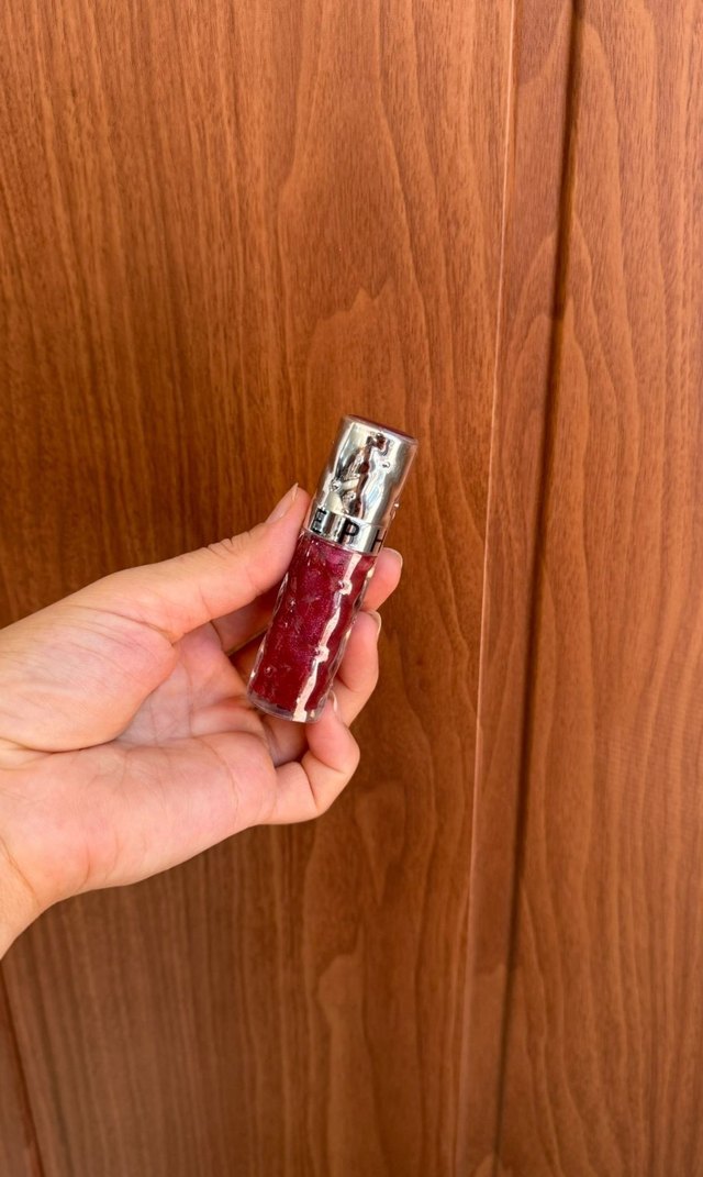 Parlak Bordo dudak parlatıcısı - Görsel 3