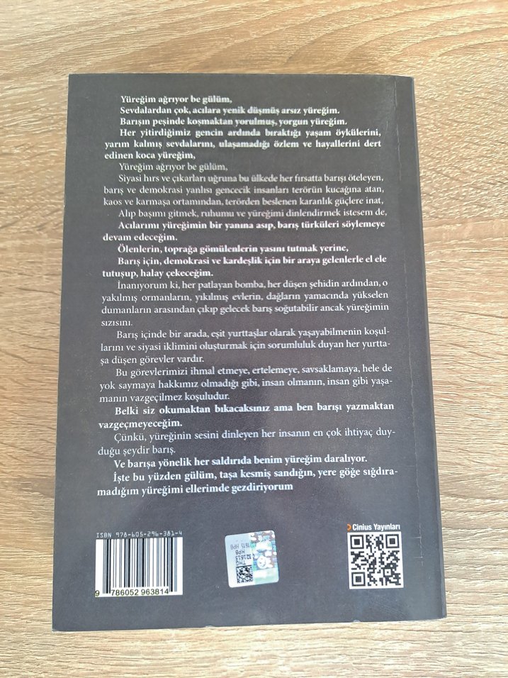 Ayhan Ongun - Yüreği Ellerinde Gezen Adam - Görsel 2