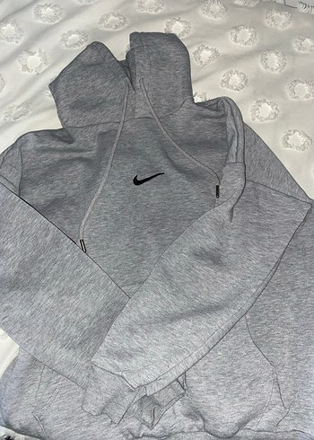 Gri Nike Kapüşonlu Kadın Sweatshirt