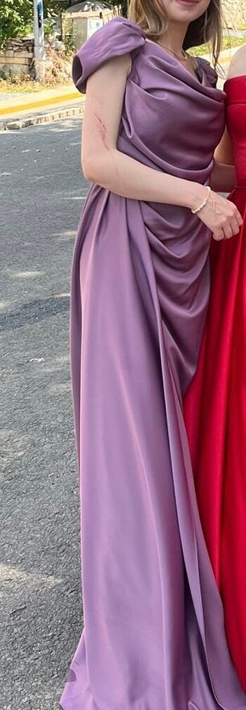 Abiye Lila renk yırtmaçlı saten abiye