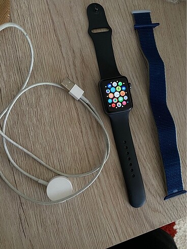 APPLE WATCH SERİES 3 (42mm)