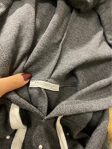 m Beden Zara Kapüşonlu Sweatshirt