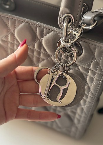 Dior replika Gri Zincir Detaylı Deri Kadın Çanta - Görsel 3