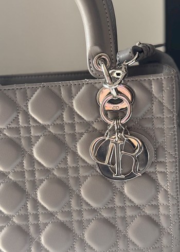 Dior replika Gri Zincir Detaylı Deri Kadın Çanta - Görsel 2