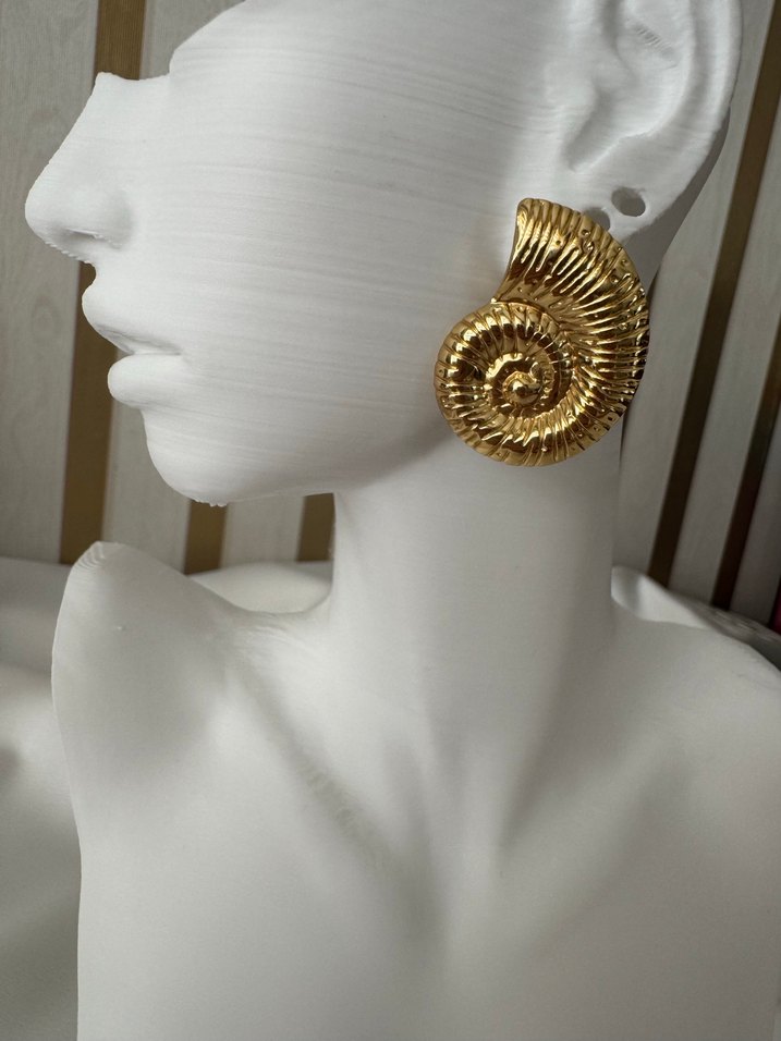 Altın Renkli Katlamalı Midi Yılan Desenli Küpe - Görsel 4