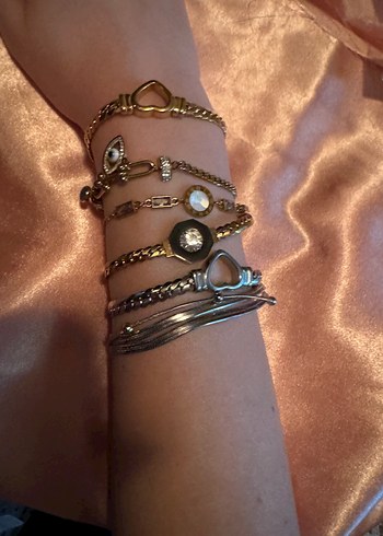 Zincir Detaylı Altın Rengi Kadın El Zinciri - Görsel 6