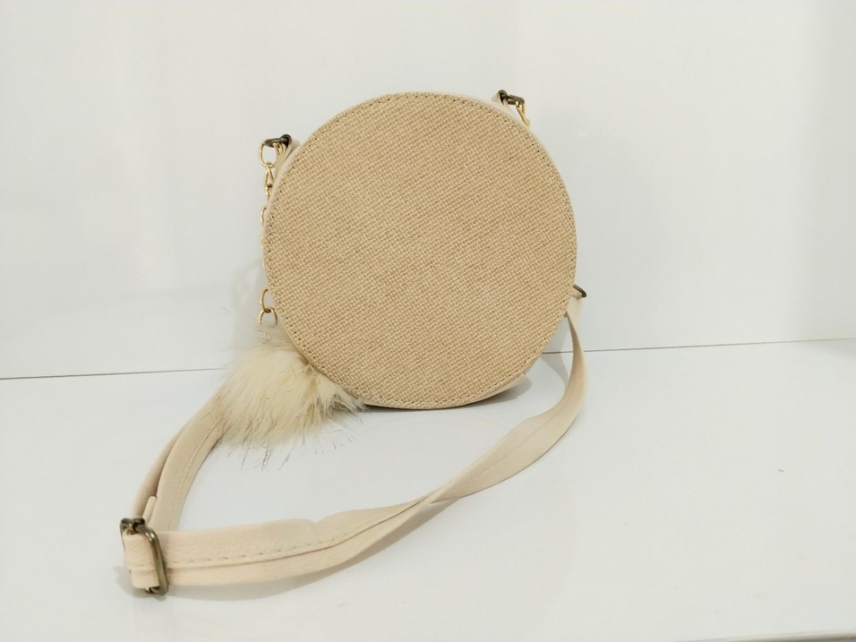 Bej Yuvarlak Kadın Çanta Tüy Detaylı - Görsel 2