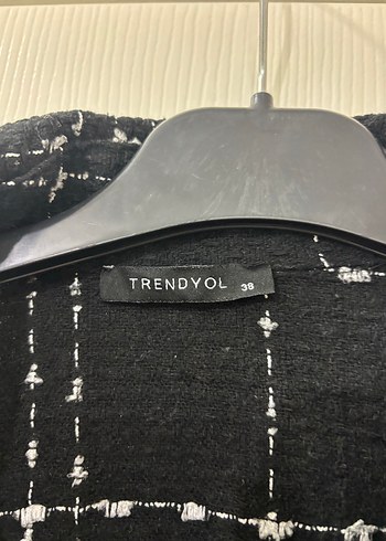 Düğmeli Siyah Ekose Kadın Ceket - Görsel 2