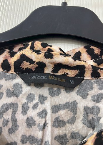 Kahverengi Leopar Desenli Kadın Gömlek - Görsel 2