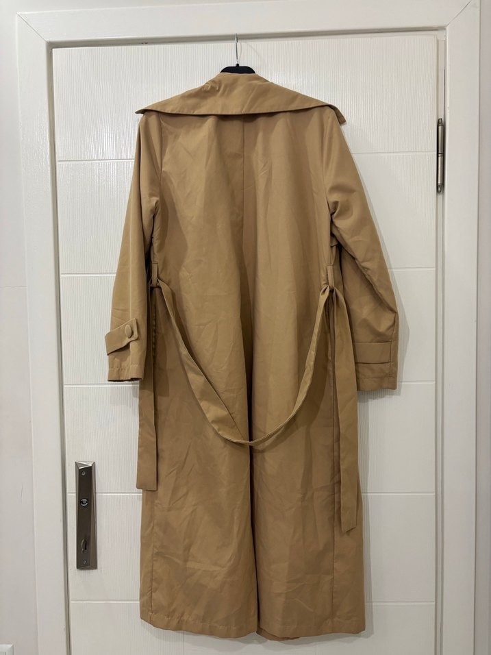Bej Uzun Kollu Kadın Trençkot - Görsel 3