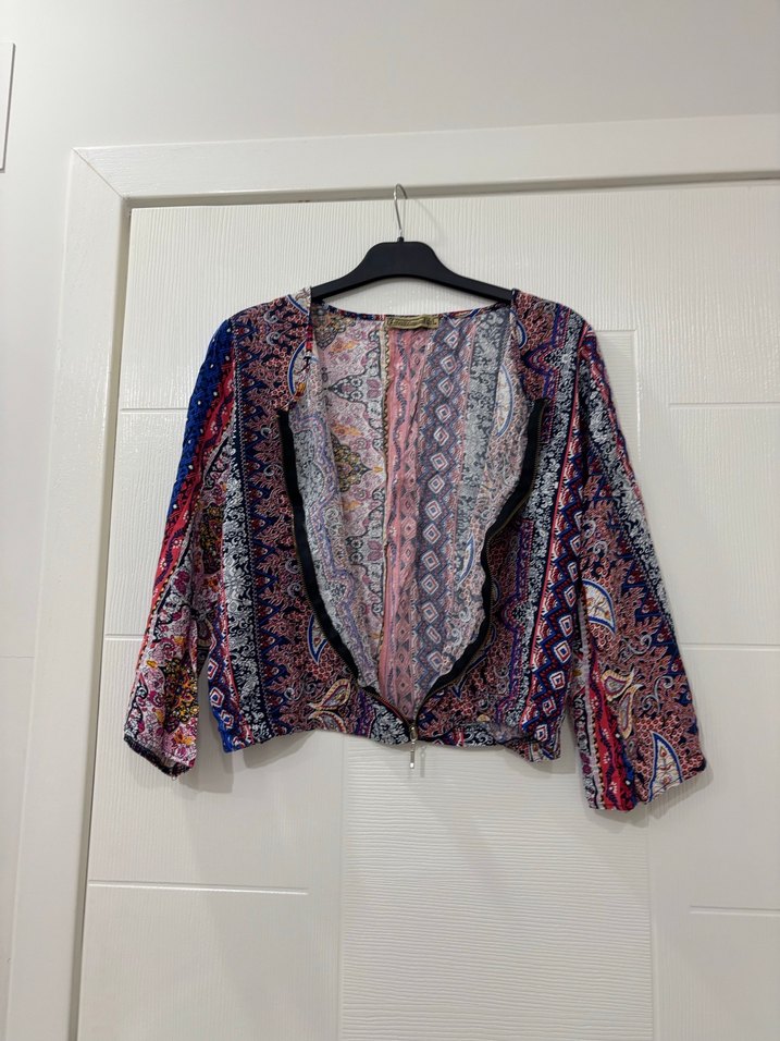 Renkli Etnik Desenli Uzun Kol Bluz - Görsel 2