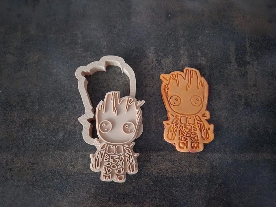 Renkli Animasyon Figürleri KURABİYE KALIBI VE Kesici Seti GROOT - Görsel 4