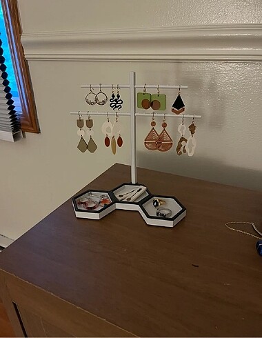 Takı, KÜPE, bilezik, Kolye standı