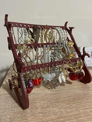 ZARİF KÜPE TAKI KOLYE STANDI