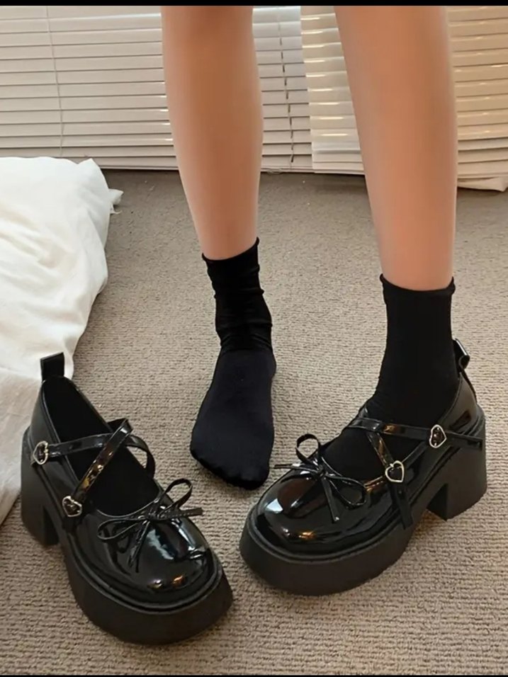 Siyah Rugan Tokalı Platform Topuklu Kadın Ayakkabı - Görsel 3