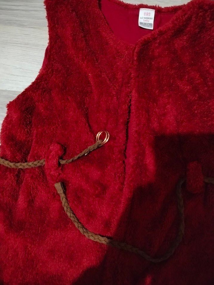 Kız Çocuk Kırmızı Kürklü Kolsuz Yelek - Görsel 3