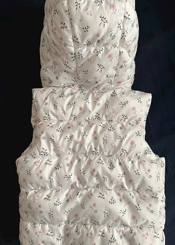 Kız Çocuk Baskılı Beyaz Kapüşonlu Yelek - Görsel 7