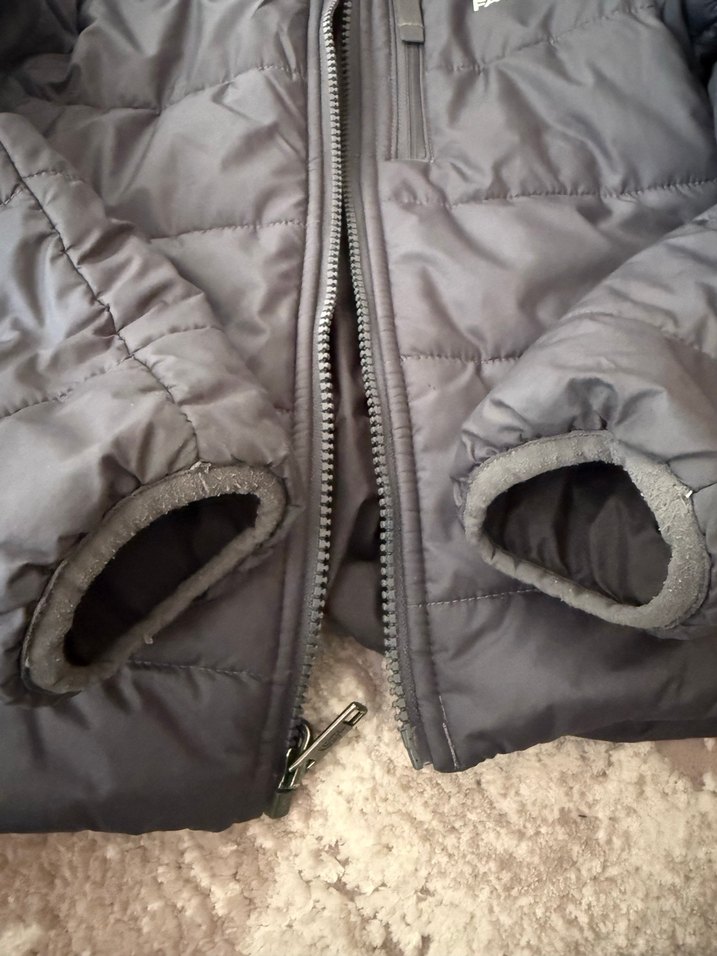 North Face Erkek Çocuk Gri Fermuarlı Mont - Görsel 2