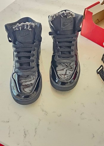 37 Beden NIKE EBERNON MID PREMIUM
