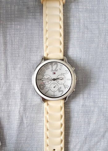 TOMMY HILFIGER Saat