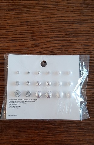 hm markalı sıfır 18 adet küpe 