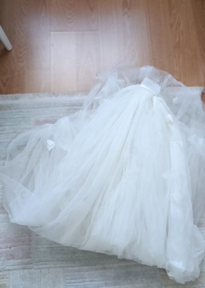 bayan gelinlik tüllü cicek - Görsel 3