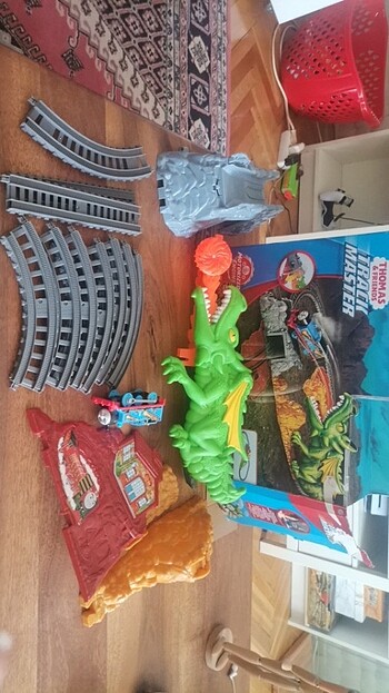 Thomas & Friends Track Master Dragon Escape Set